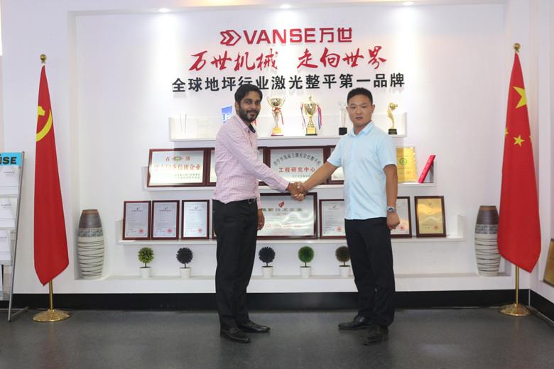 Indian Customer Visit Shandong Vanse Machinery Technology Co., Ltd. 5 201808091150562292354