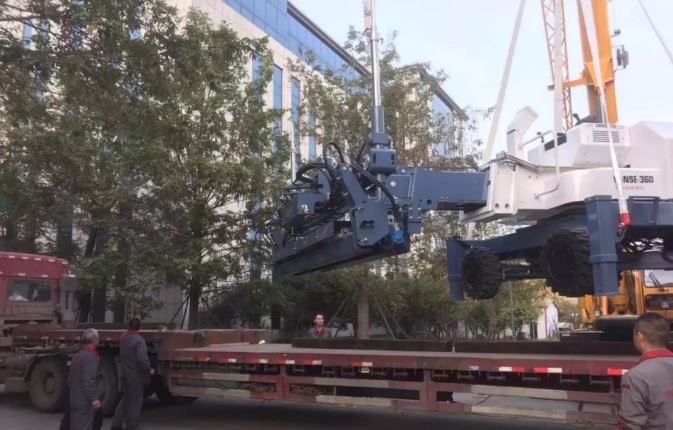 Shandong Vanse Machinery Two Telescopic Arm Laser Leveling Machine At The Same Time Delivery 4 image