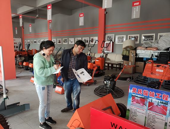 WARMLY WELCOME TO INDIAN CUSTOMERS TO VISIT SHANDONG VANSE MACHINERY EXHIBITION HALL INSPECTION LASER LEVELING MACHINE PRODUCTS 3 image