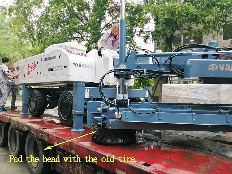 Vanse Telescopic Arm Type Concrete Laser Leveling Machine Exported To Qatar. 3 02