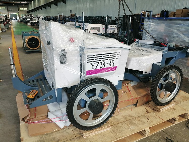 On December 20th, the YZ28-4S laser levelling machine produced Shandong Vanse Machinery Technology Co., Ltd. was centrally loaded and exported to Canada. 3 yz28-4s-5