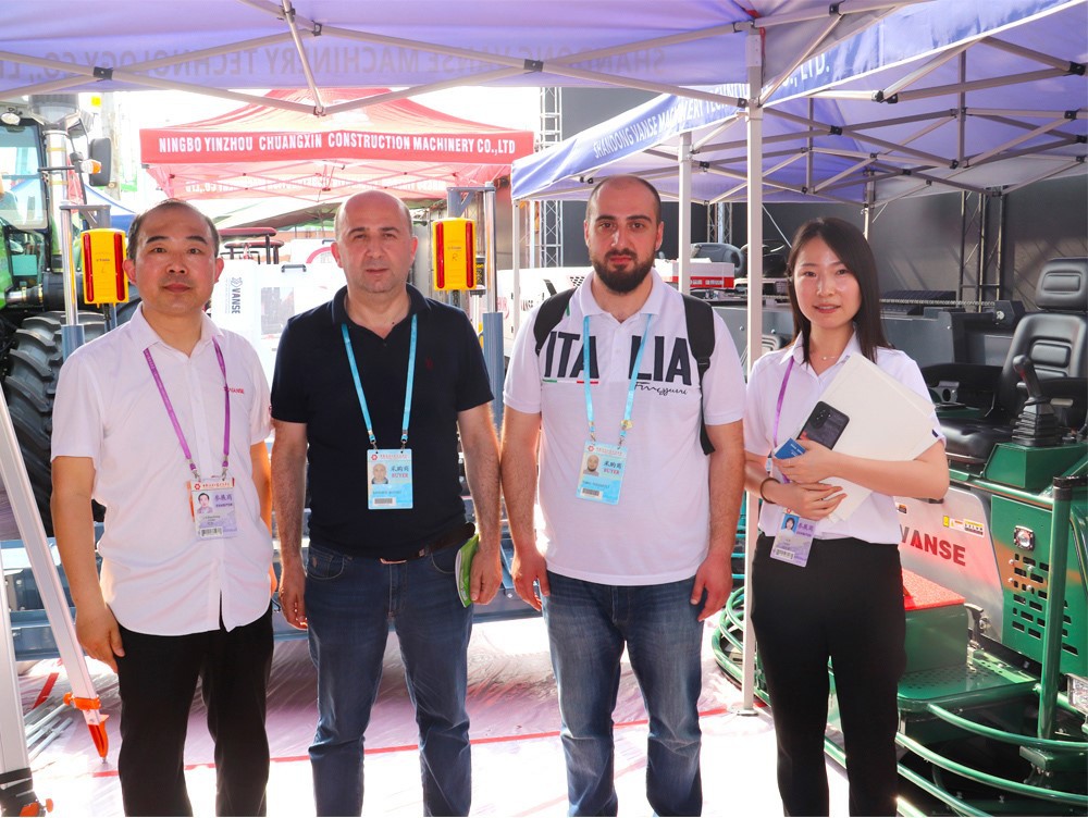 Shandong VANSE machinery products are sought after by overseas customers in the 133rd China Import and Export Fair in 2023. 3 03