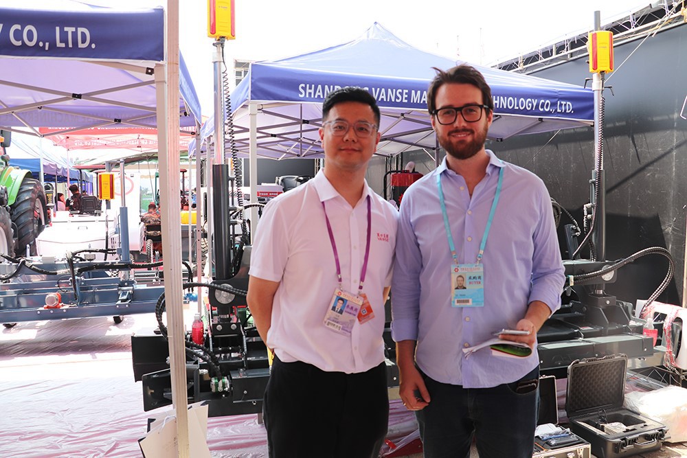 Shandong VANSE machinery products are sought after by overseas customers in the 133rd China Import and Export Fair in 2023. 7 05