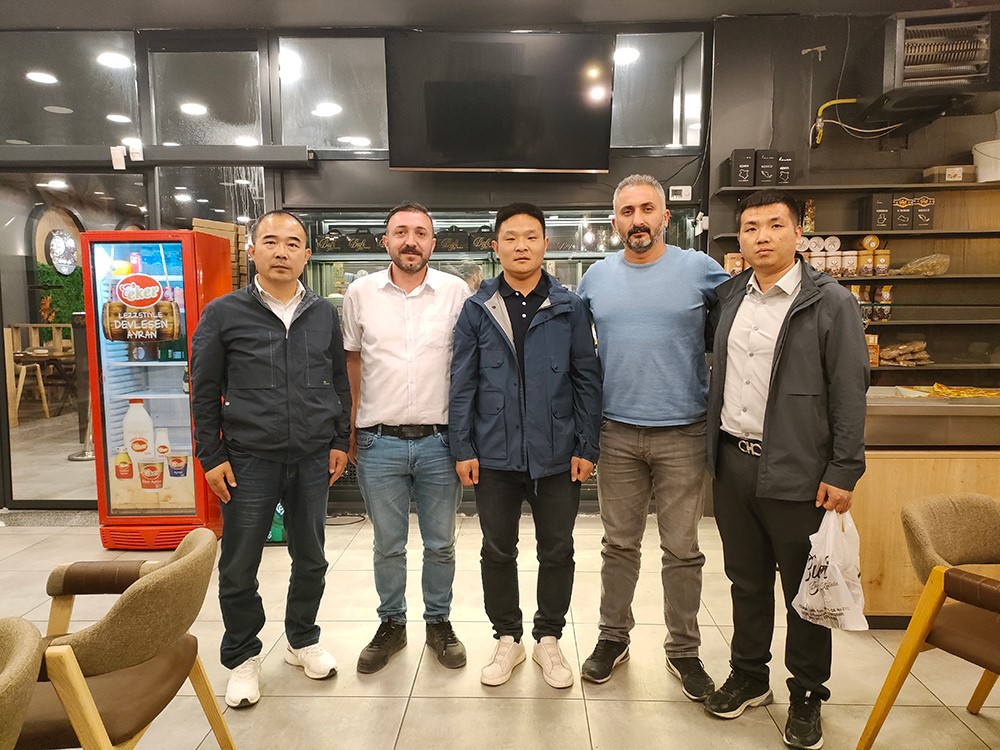 VANSE Group's laser leveling machine goes to Türkiye, with high customer evaluation! 2 04