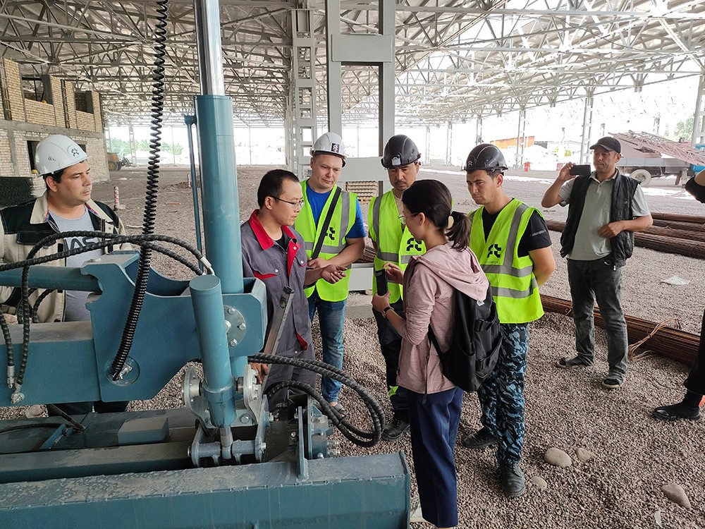 The chairman and his team visited Uzbekistan to sign a cooperation agreement with customers 3 01