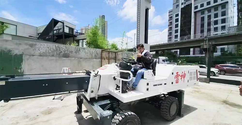 Senior Engineer Of Shandong VANSE Machinery Provides Services For Philippine Customers. 2 001