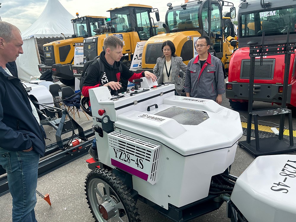Shandong VANSE Machinery Technology Co., Ltd. Participated in BAUMA CTT Russia Moscow Construction Machinery BMW Exhibition 4 05