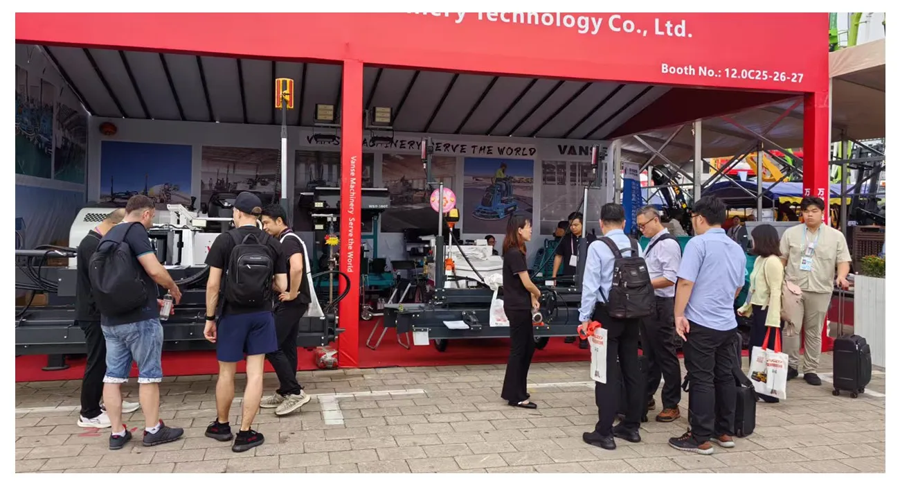 The 137th Canton Fair 2 YZ28-4S ride-on concrete laser leveling machine