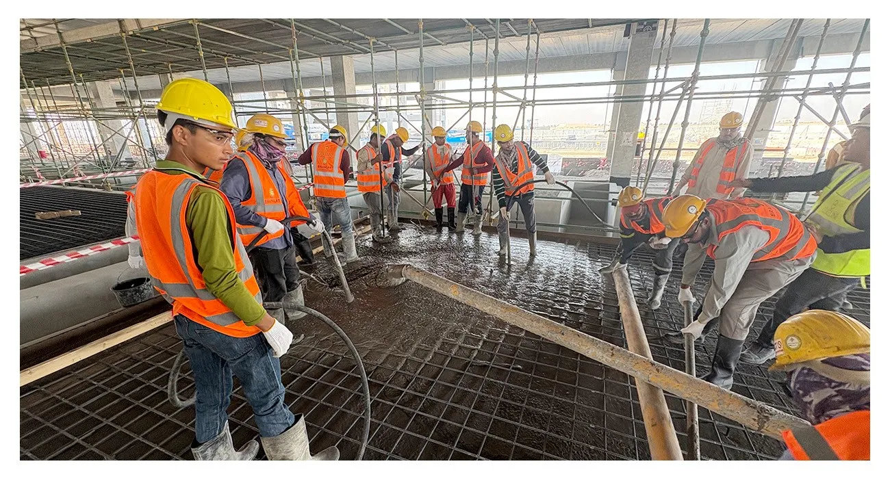 Shandong Vanse Machinery's Middle-East Expansion 4 walk-behind laser leveling