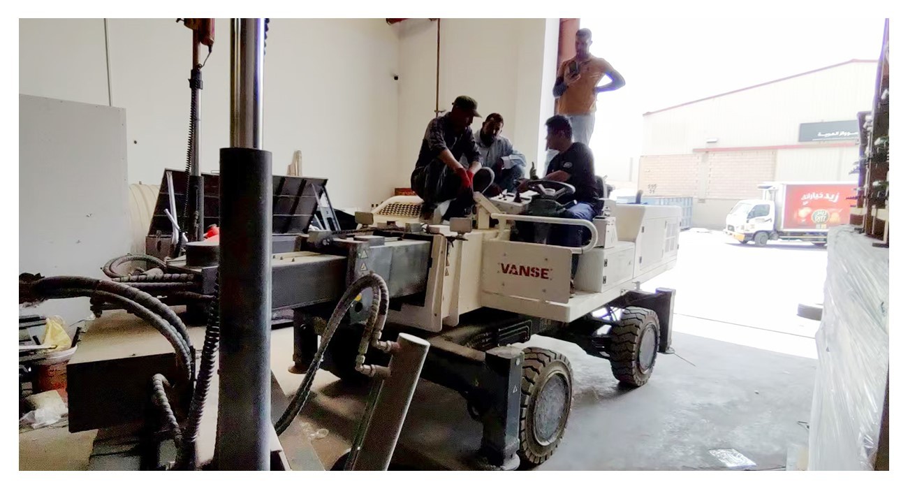 The YZ30-4E Concrete Laser Leveling Machine Is A Hit With Customers 4 CONCRETE LASER LEVELING MACHINE