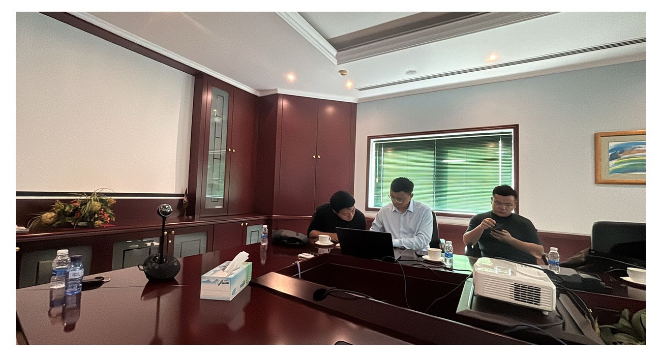 Shandong Vanse Machinery Holds In-Depth Discussions With Potential Clients On Steel Fiber Production Line Cooperation 3 CONCRETE LASER LEVELING MACHINE