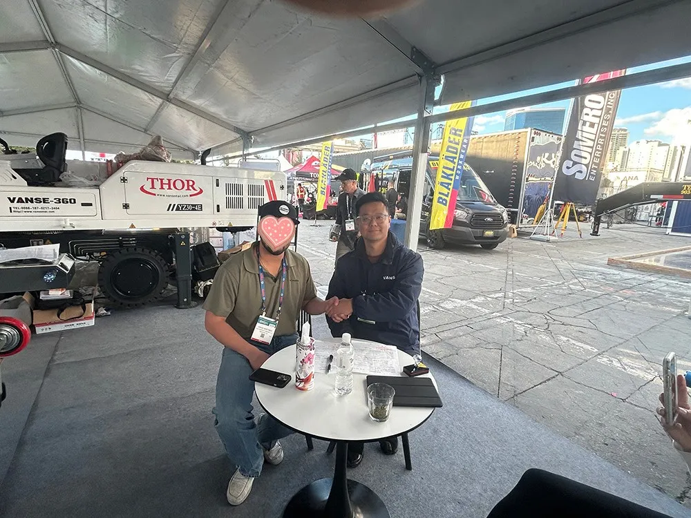 The exhibition signing was successful, looking forward to our next meeting 3 news-1000-750