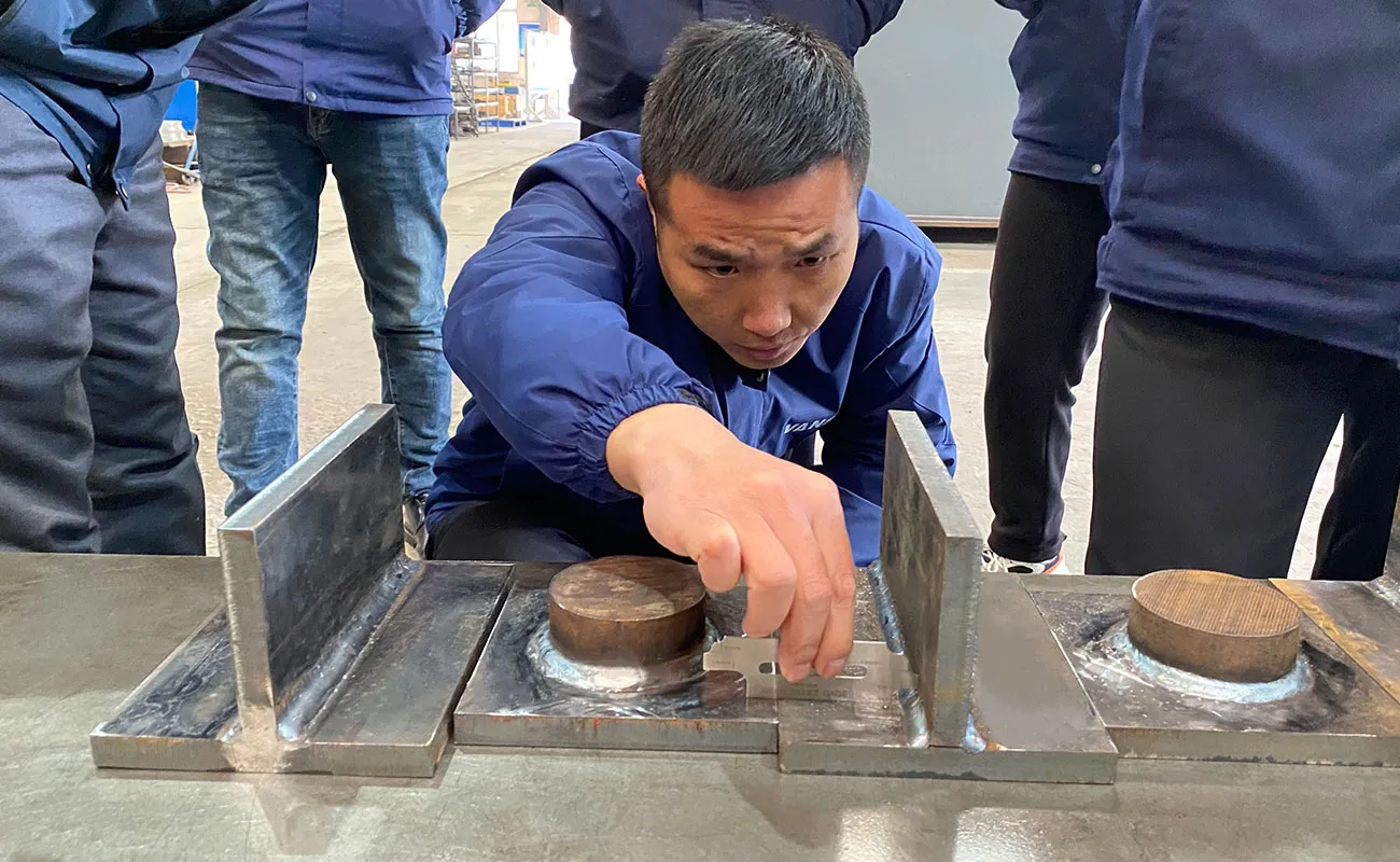Unique Ingenuity & Sparkling Welding Sparks-VANSE Machinery Welding Skills Competition 5 news-1300-800