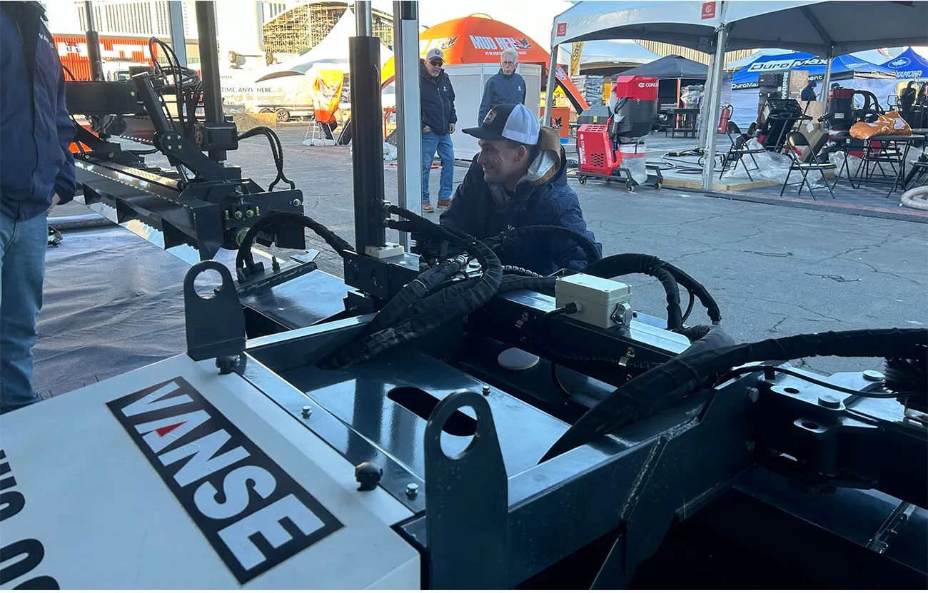 Shining At The Las Vegas Show, Our Agents Present Innovative Machines 3 news-1300-831