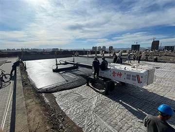 Vanse mechanical laser leveling machine serves overseas construction sites.