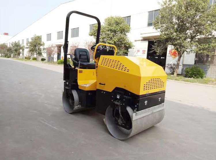 Common Sense of Using the Power Section of the Small Road Roller 1 1