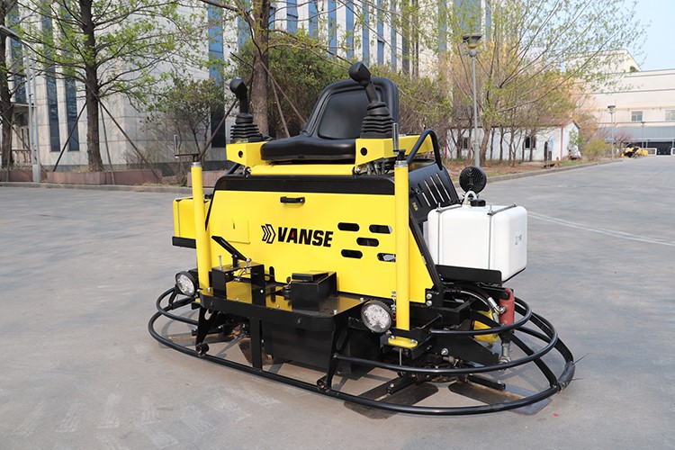 Just a few steps to teach you how to operate a ride-on trowel 2 01
