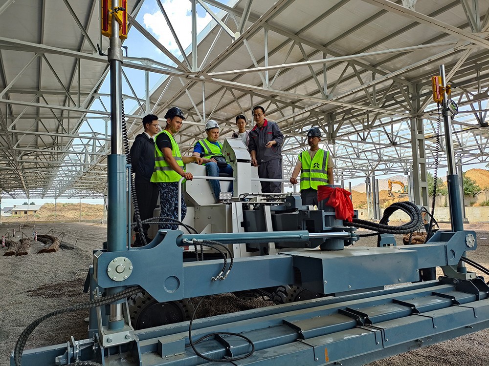 VANSE Telescopic Boom Concrete Laser Leveling Machine Helps You Take Over Large Projects 1 03