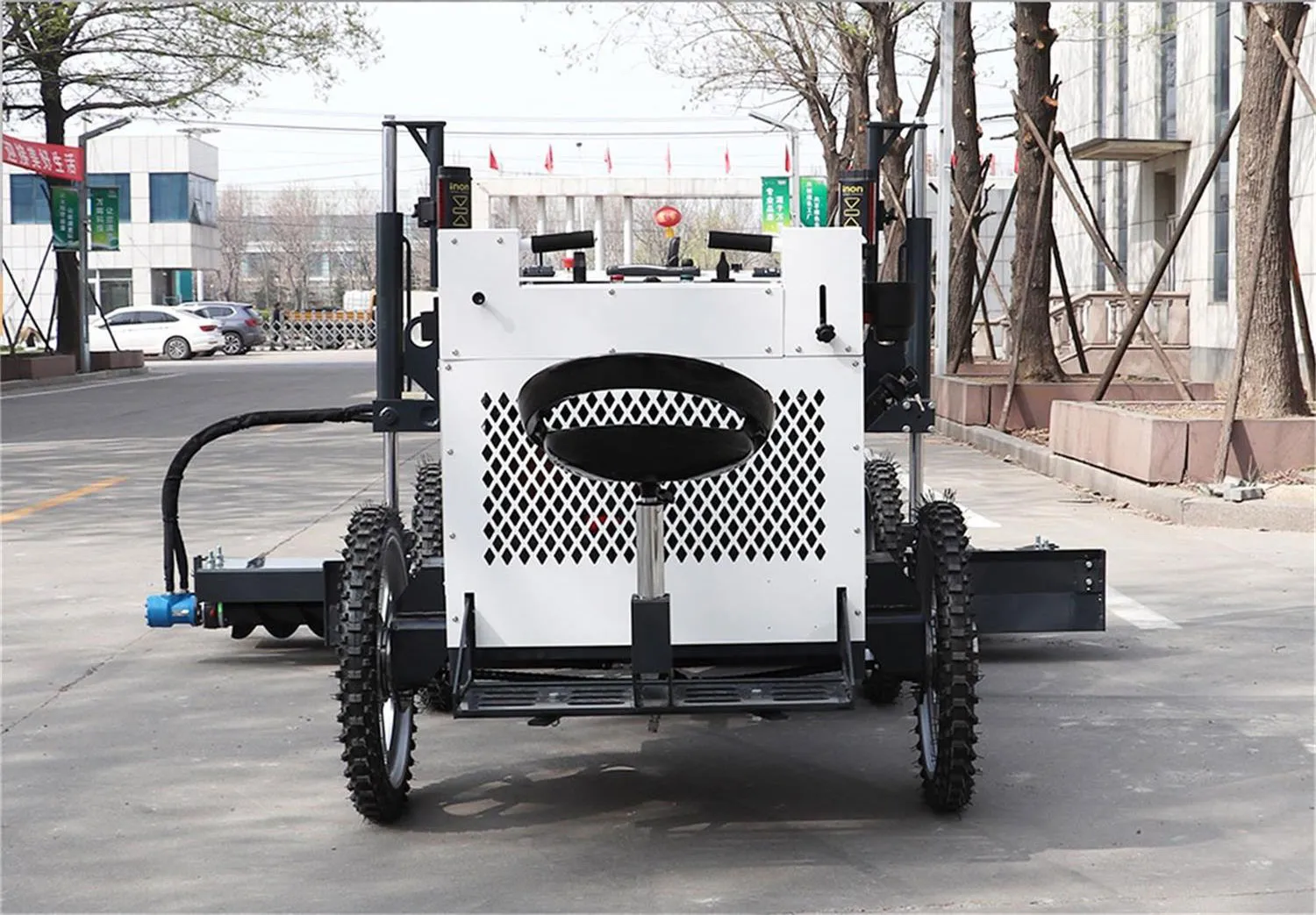 How does the concrete laser leveling machine achieve leveling of concrete? 3 info-1500-1043