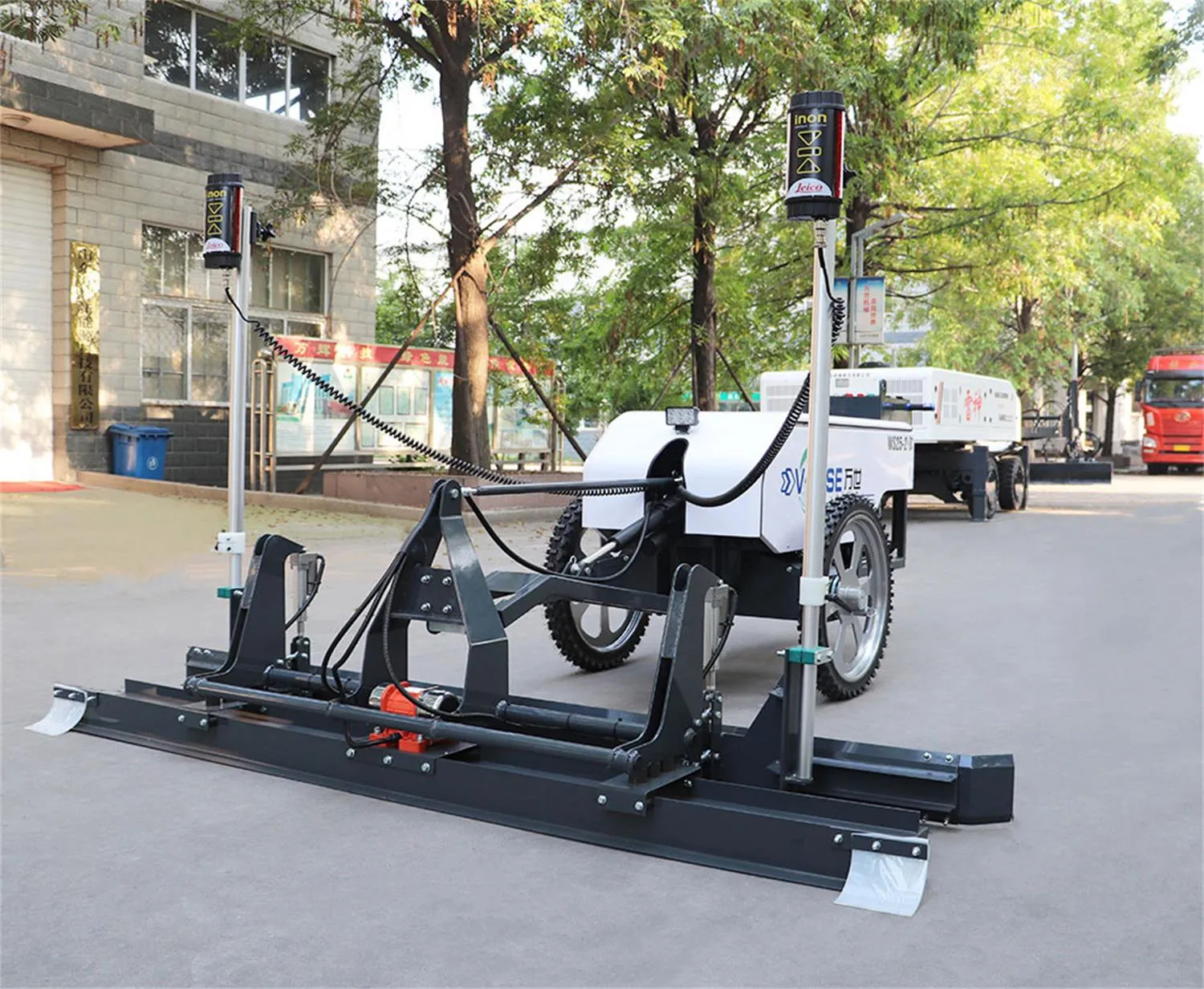 How to improve the construction quality of concrete laser leveling machine? 1 info-1500-1233